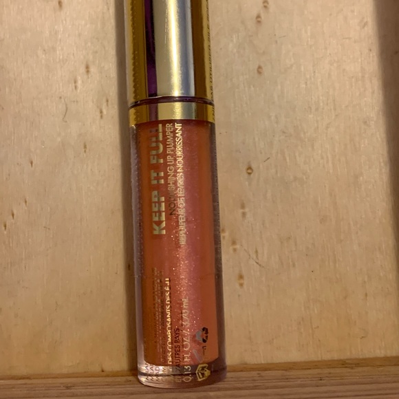 Milani lip plumper - Picture 1 of 2